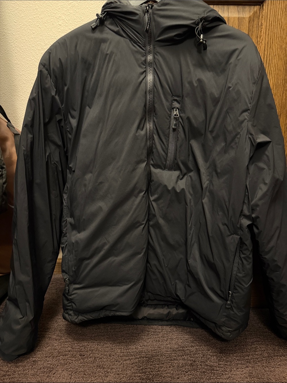 Canada Goose Men's Black Hooded Insulated Puffer